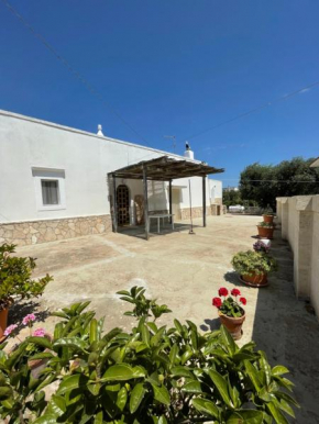 Trulli Lupoli in Valle d Itria